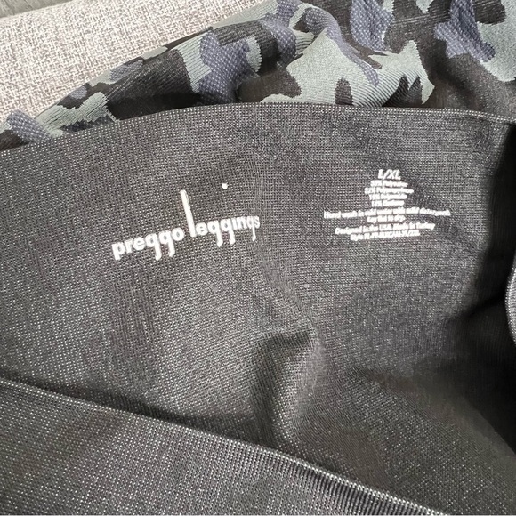 Preggo Maternity Leggings - Picture 6 of 6